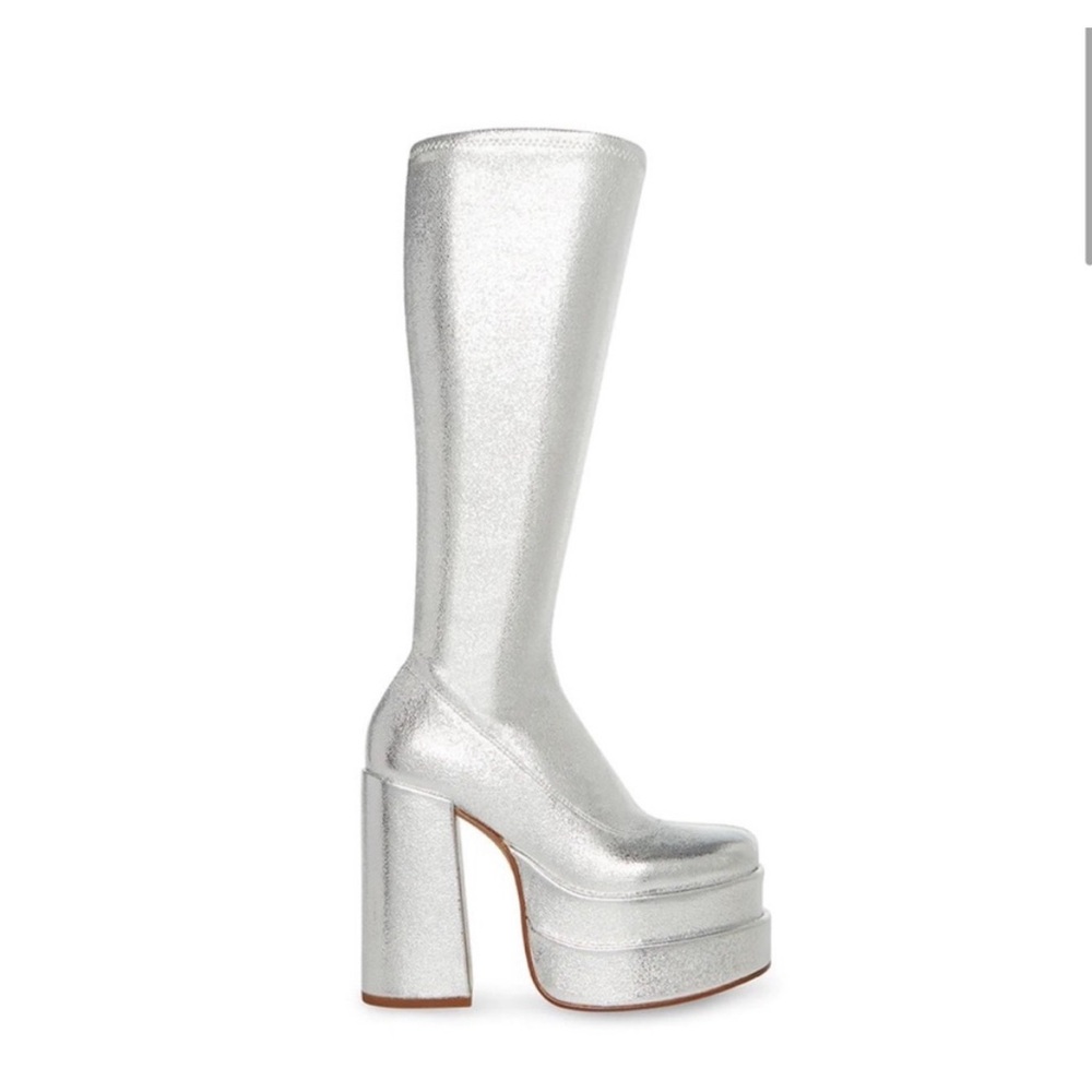 BOLD “Cypress” silver Boot!